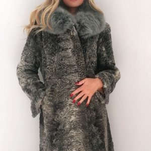 593. HAINA BLANA ASTRAHAN,GULER VULPE