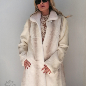 595. HAINA BLANA VELVET CHINCHILLA-REX