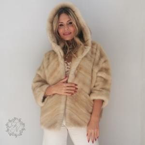 590. HAINA BLANA NURCA (VIZON)